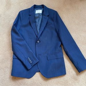 Boys suit (9/10)
